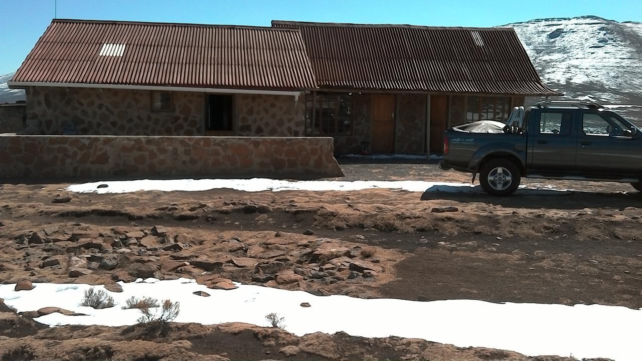 Sani Stone Lodge Mokhotlong Экстерьер фото